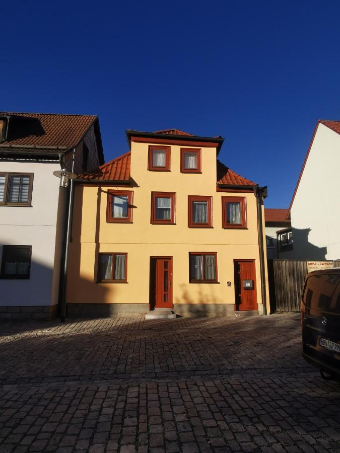 Ferienwohnung ,,Hinter Der Mauer" Хильдбургхаузен Экстерьер фото
