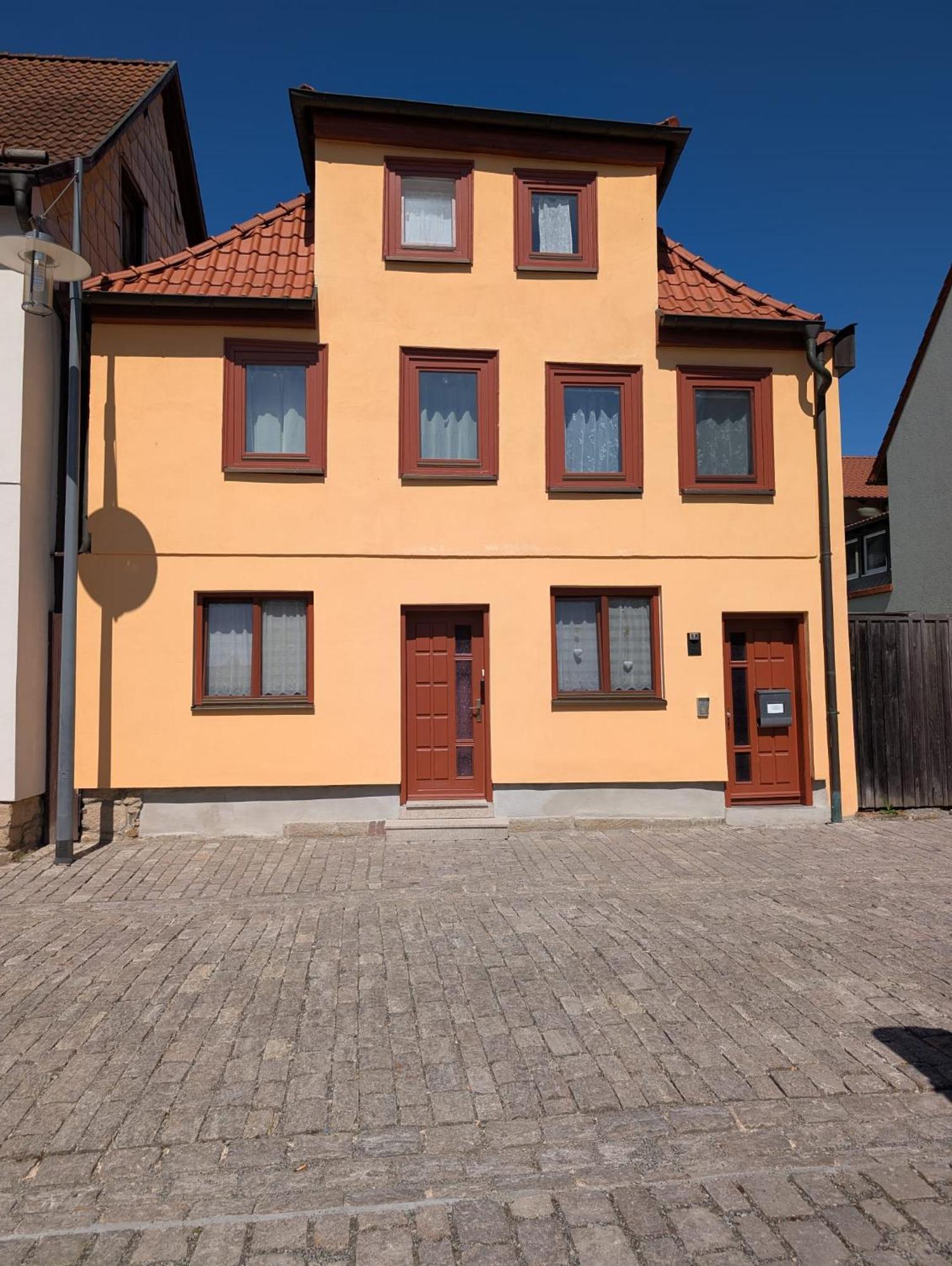 Ferienwohnung ,,Hinter Der Mauer" Хильдбургхаузен Экстерьер фото